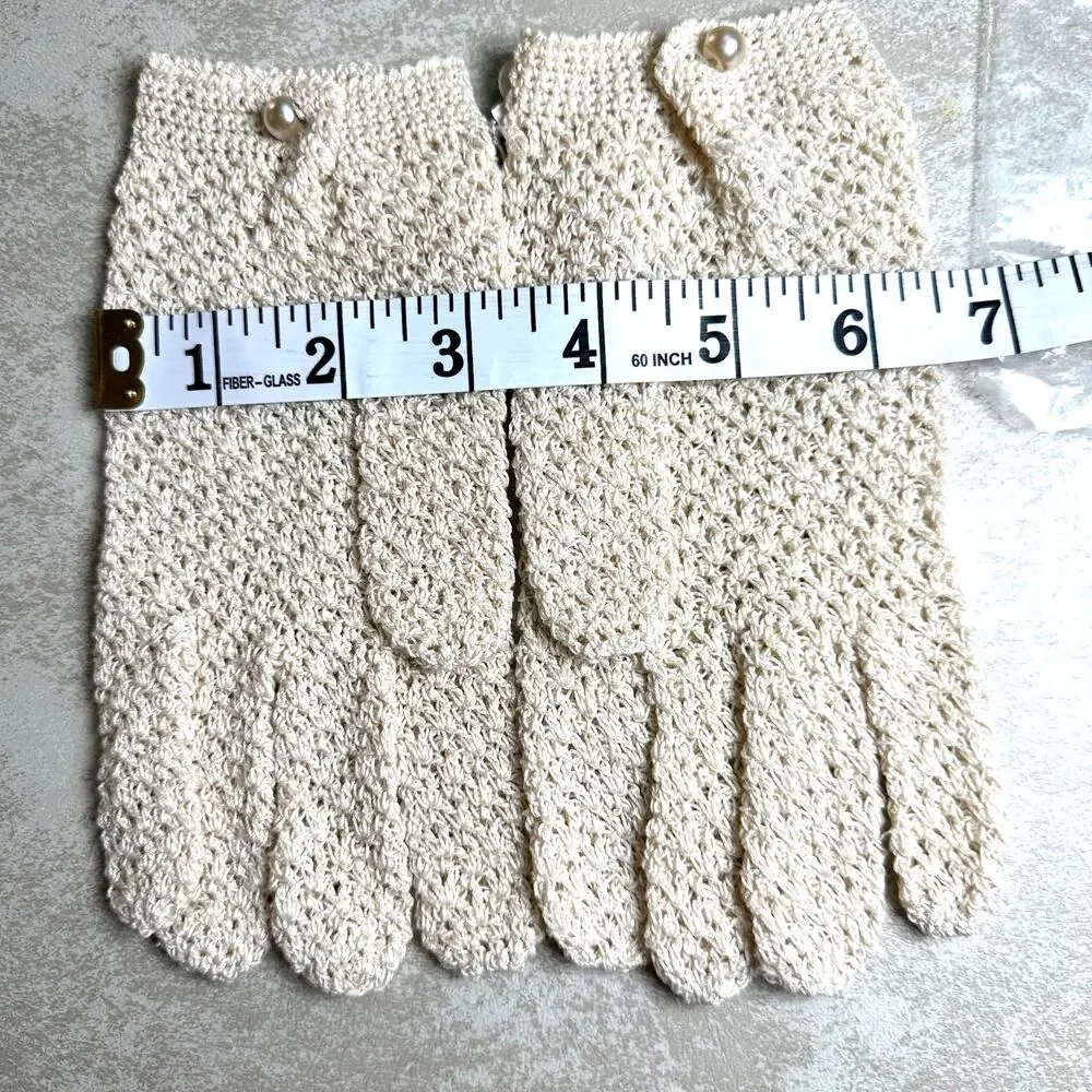 Vintage Grandoe Crochet Gloves L Pearl Closure Made in Italy Carrie Bradshaw
